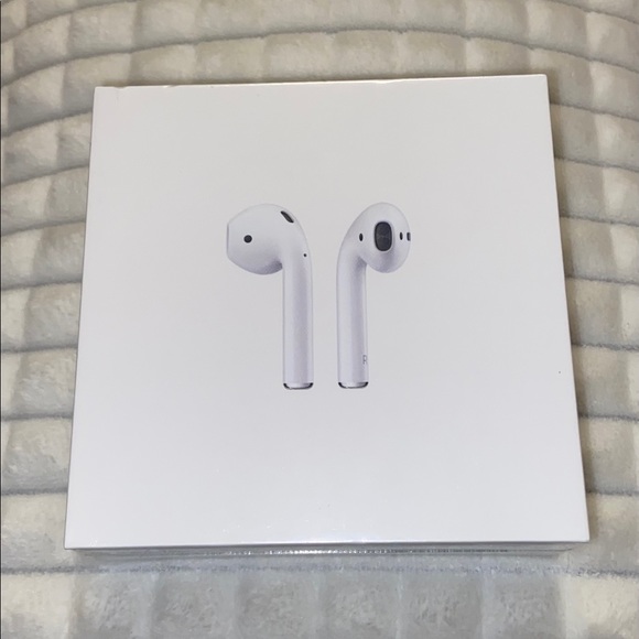 Second Gen AirPods with wired Charging Case